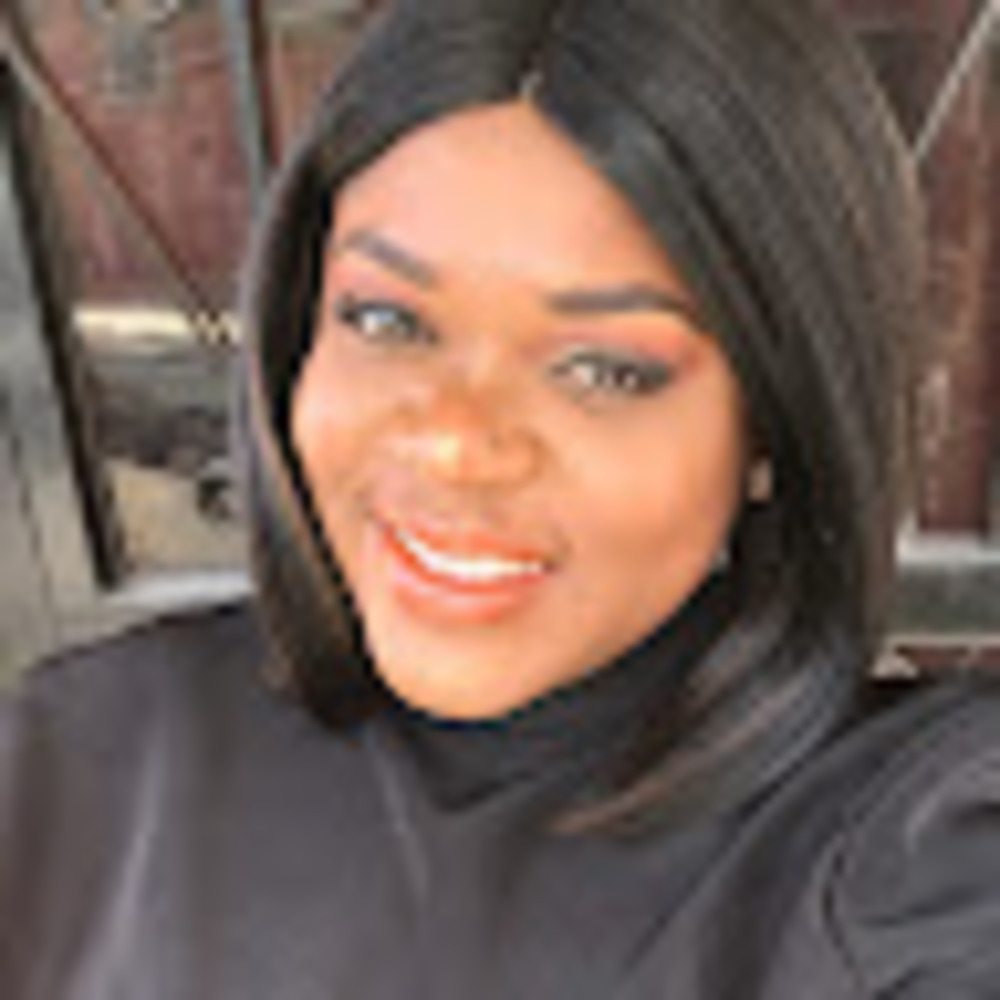 Meet your Posher, Aviva